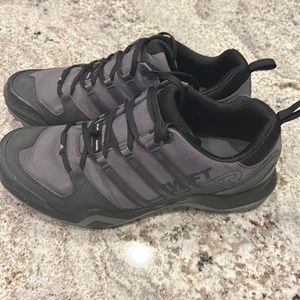 Adidas Terrex Gore Tex Mens Hiking Trail Running Shoes! Size Mens 10